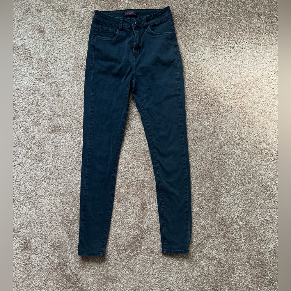 Brand: Ella Jeans Color: Black Size:5 Style :Skinny
